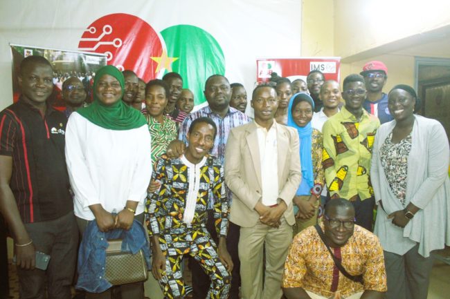 415281348_900168345036699_5143898741025416998_n